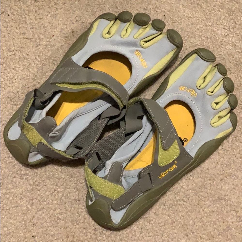 Vibram toe shoes!